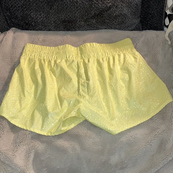 Zyia Active Athletic Shorts, XL - Picture 4 of 6